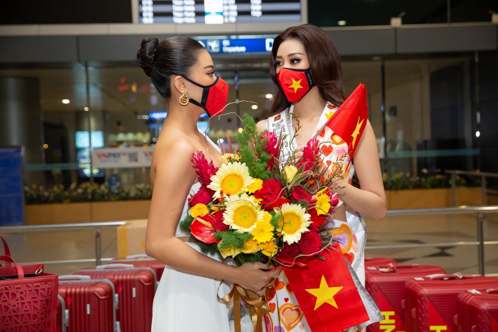 khanh van 3 Hoa hậu Khánh Vân mang 15 Vali hành lý đến Mỹ tham gia Miss Universe
