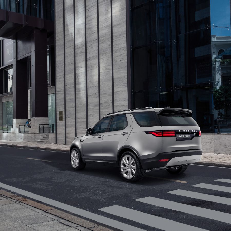 Discovery mới 2 Land Rover Discovery mới: Mẫu xe SUV đa dụng cao cấp dành cho gia đình