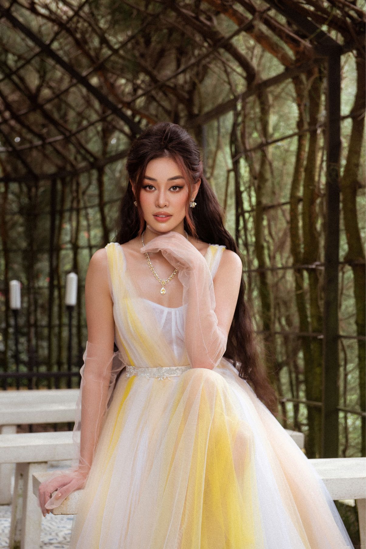 Hoa hậu Khánh Vân 3 Hoa hậu Khánh Vân ngọt ngào trong bộ ảnh mang âm hưởng cổ tích