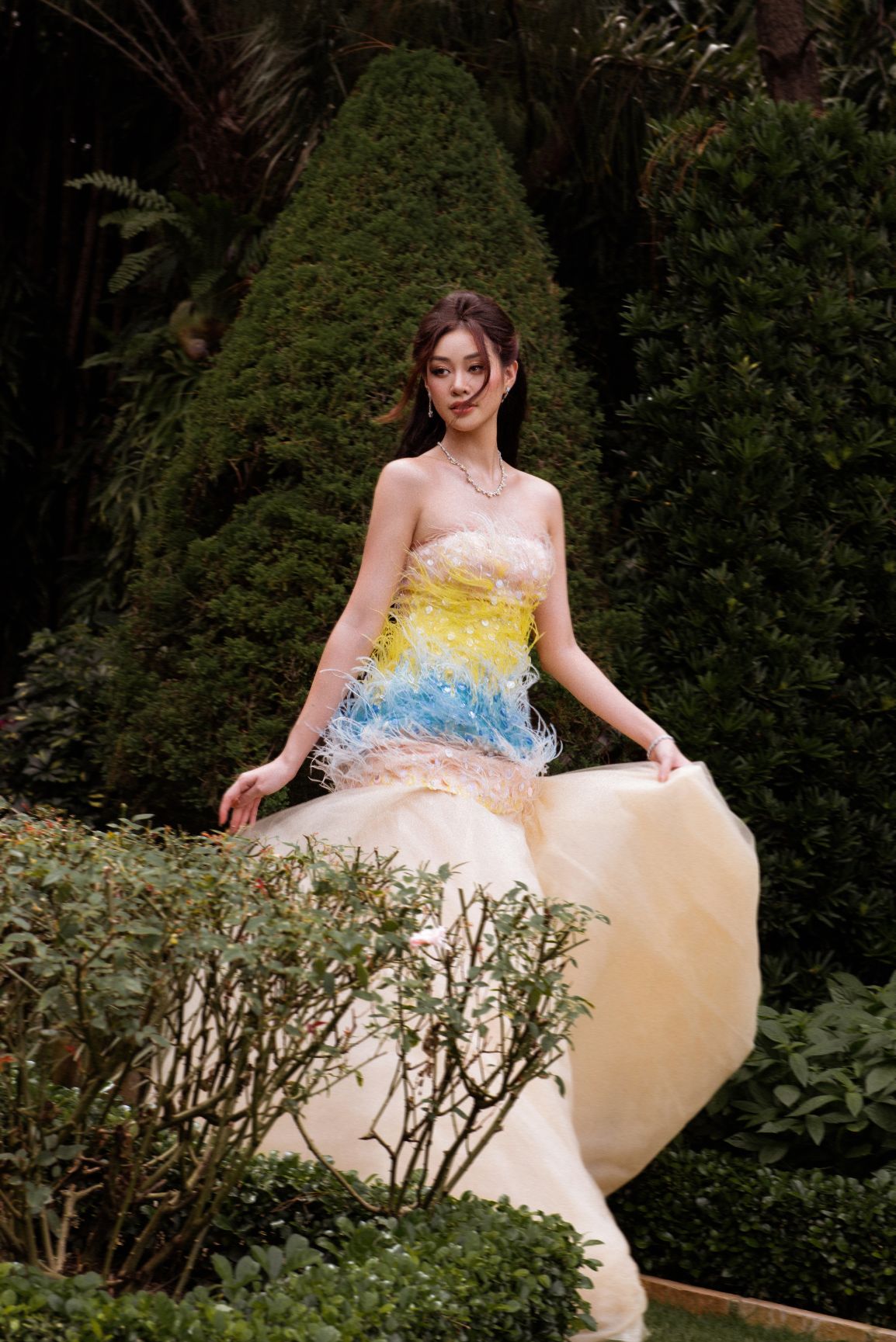 Hoa hậu Khánh Vân 4 Hoa hậu Khánh Vân ngọt ngào trong bộ ảnh mang âm hưởng cổ tích