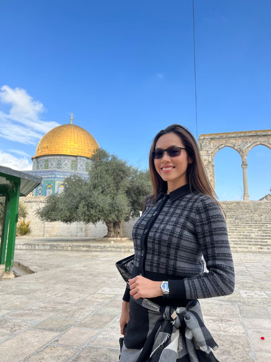 Miss Universe 2021. 2 Á hậu Hoàng My ghi lại hành trình thăm thú Israel với bộ ảnh cực chất căng tràn sức sống