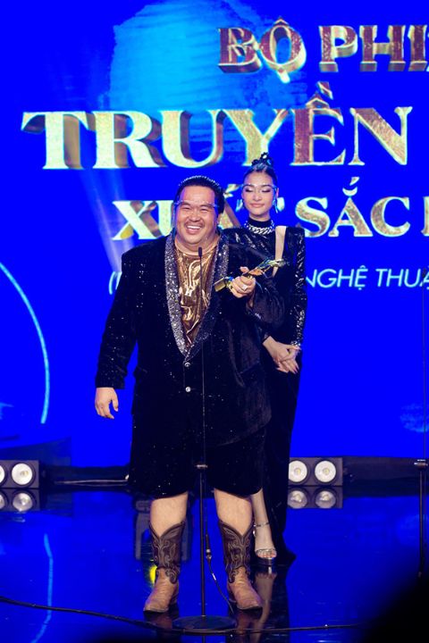 giải Ngôi Sao Xanh lần thứ 8 nữ diễn viên Khánh Trinh 4 Con gái Hoàng Mập   Khánh Trinh miệt mài chạy show phim trước thềm năm mới