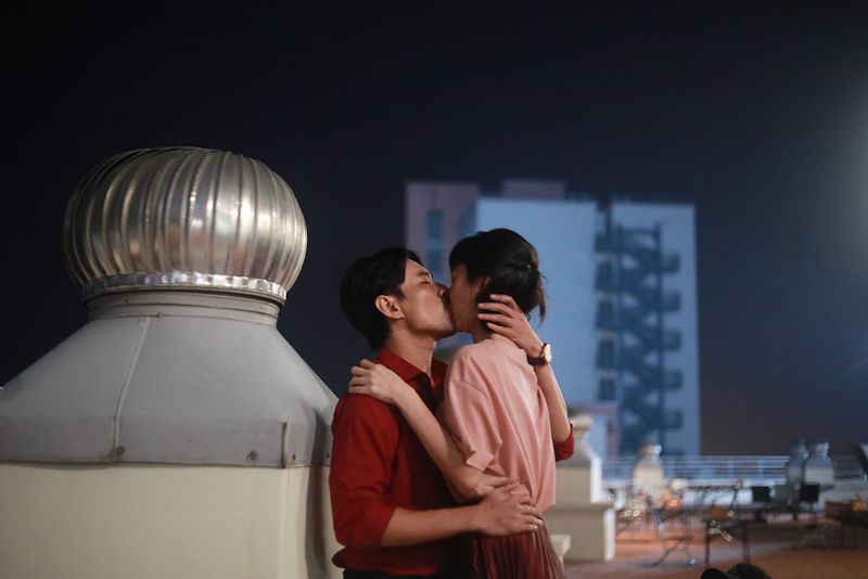 chia khoa tram ty 1 Chìa Khóa Trăm Tỷ chính thức hé lộ nụ hôn đầu của Thu Trang với Kiều Minh Tuấn