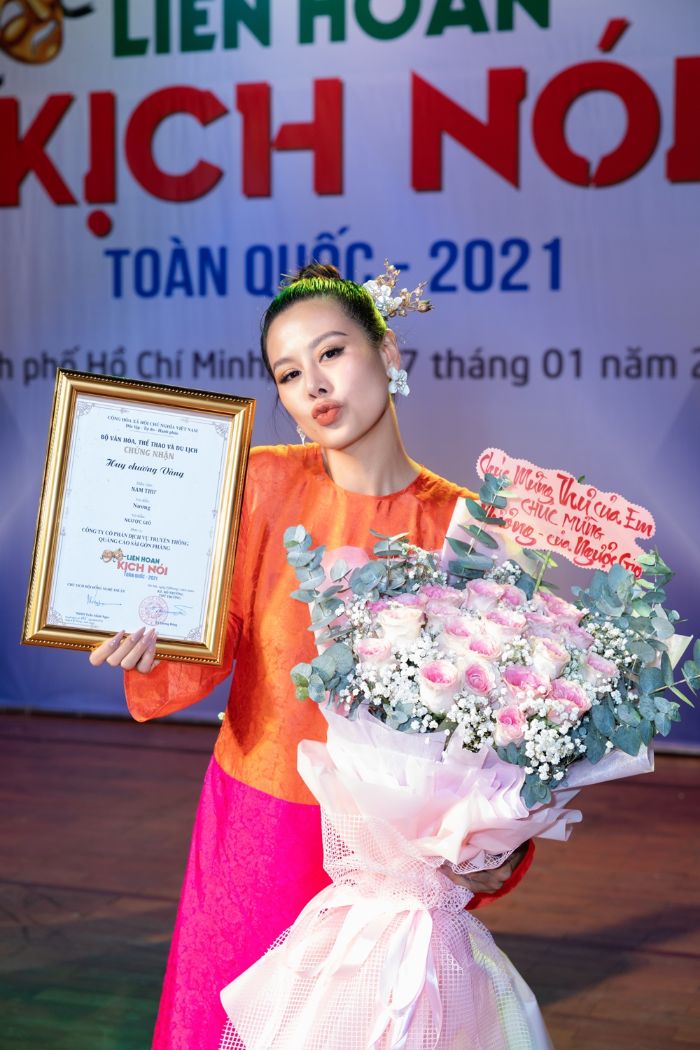 nam thu 4 Nam Thư ‘thắng lớn, nhận Huy chương vàng tại Liên hoan sân khấu kịch toàn quốc