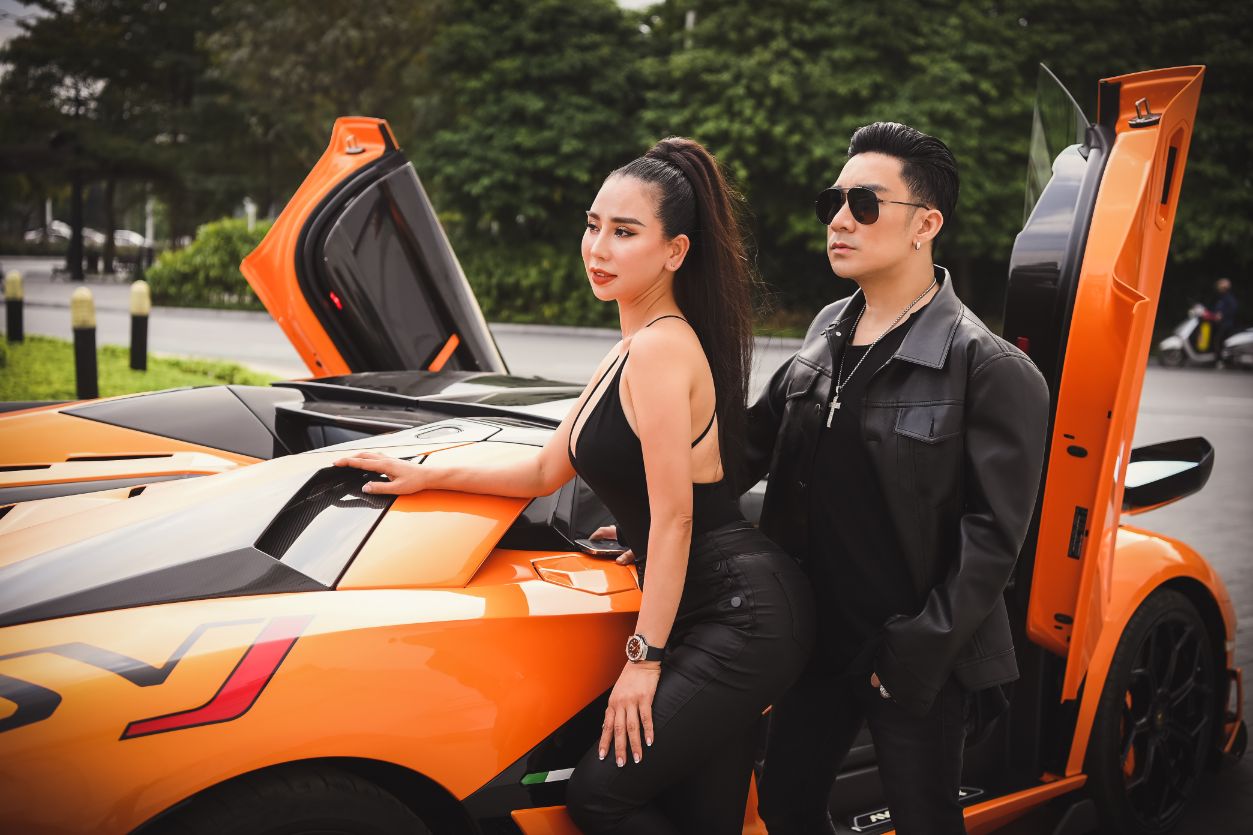 quang ha 5 Quang Hà lái siêu xe Lamborghini 70 tỷ gây náo loạn phố Hà Nội