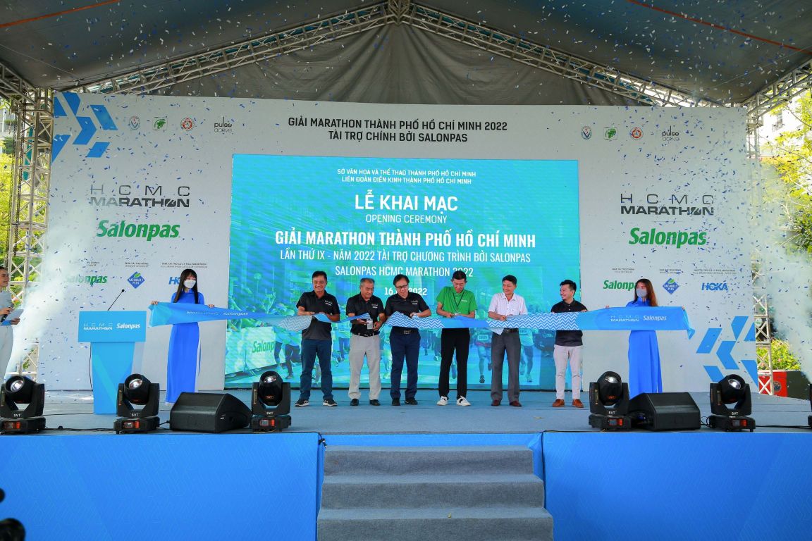 giải đấu Salonpas HCMC Marathon 2022 2 Hàng trăm vận động viên nhí hào hứng chinh phục đường đua Salonpas HCMC Marathon 2022