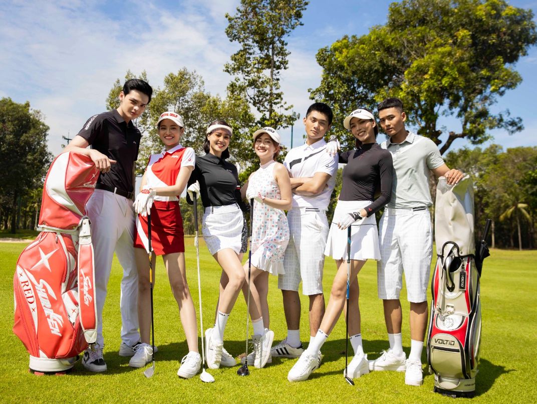 Cô Gái Từ Quá Khứ 3 Ninh Dương Lan Ngọc nhập hội mỹ nhân chơi golf, lên đồ ra sân cùng dàn trai trẻ