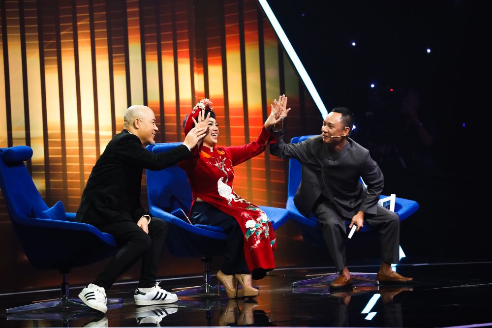 Cảm xúc của các giám khảo khi xem tiết mục 3 Nhạc sỹ Nguyễn Hải Phong khen bản phối đẳng cấp Bà Tôi   Con Cò của Thái Sơn beatbox