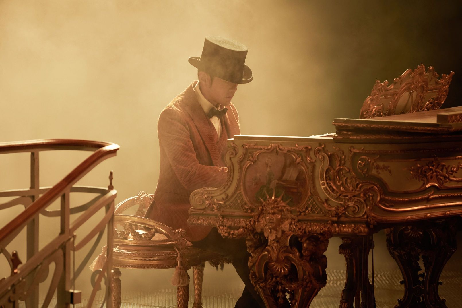 Jay Chou Music Video Snapshots Piano 1 Spotify ra mắt ‘Jay Chou presents [Greatest Works of Art], the Enhanced Album’ của Châu Kiệt Luân