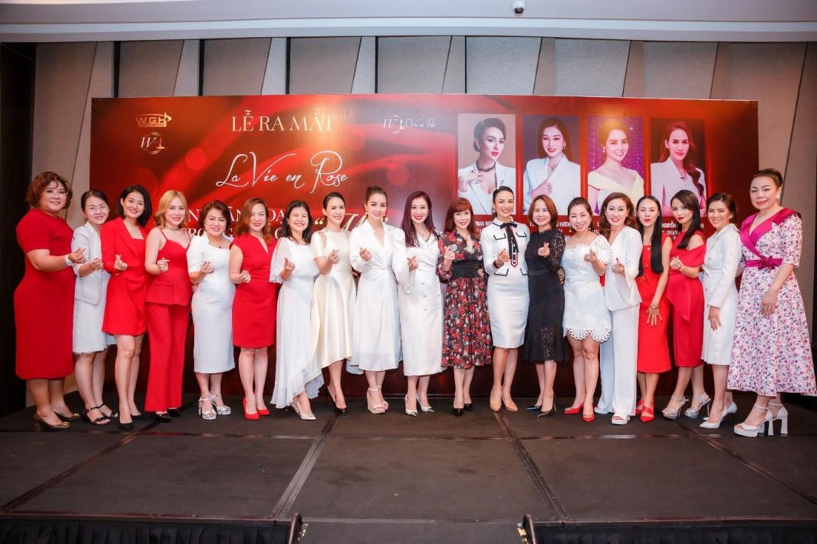 CLB WLIN La Vie En Rose Hoa hậu Du lịch Ngọc Diễm sáng lập CLB WLIN La Vie En Rose với sự chung tay của các nữ lãnh đạo tài năng