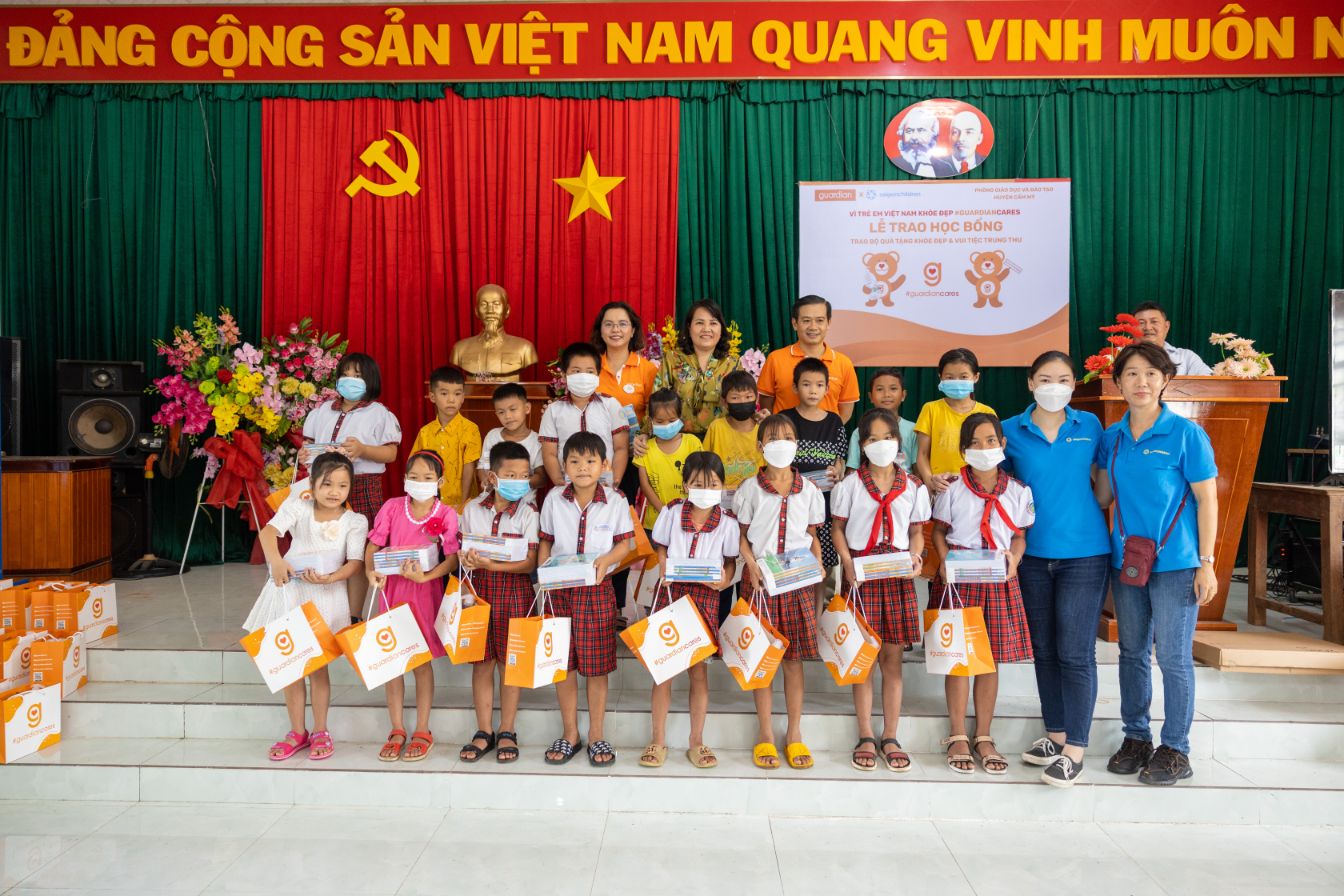 Guardian Việt Nam 6 Dự án cộng đồng #guardiancares chính thức bắt đầu với loạt hoạt động ý nghĩa