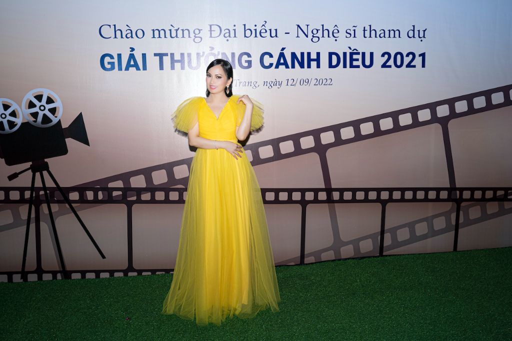 Ha Phuong 2 Ca sĩ Hà Phương nổi bật, hội ngộ dàn nghệ sĩ Việt tại Lễ trao giải Cánh diều vàng 2021