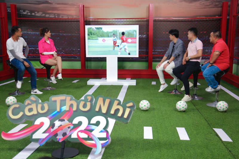 cau thu nhi Á hậu Mâu Thủy, diễn viên Hiếu Hiền cùng tuyển chọn top 10 Cầu thủ nhí 2022