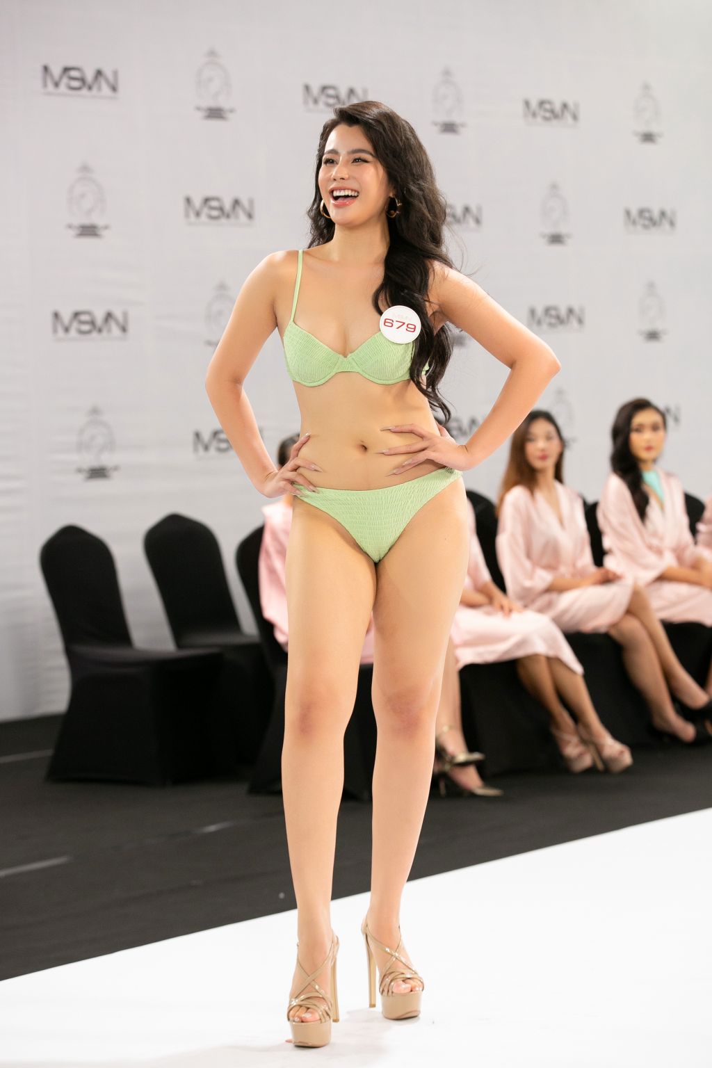 TS Trần Thị Tuyết Nhi Nóng bỏng phần thi bikini sơ khảo Hoa hậu Siêu Quốc gia Việt Nam 2022