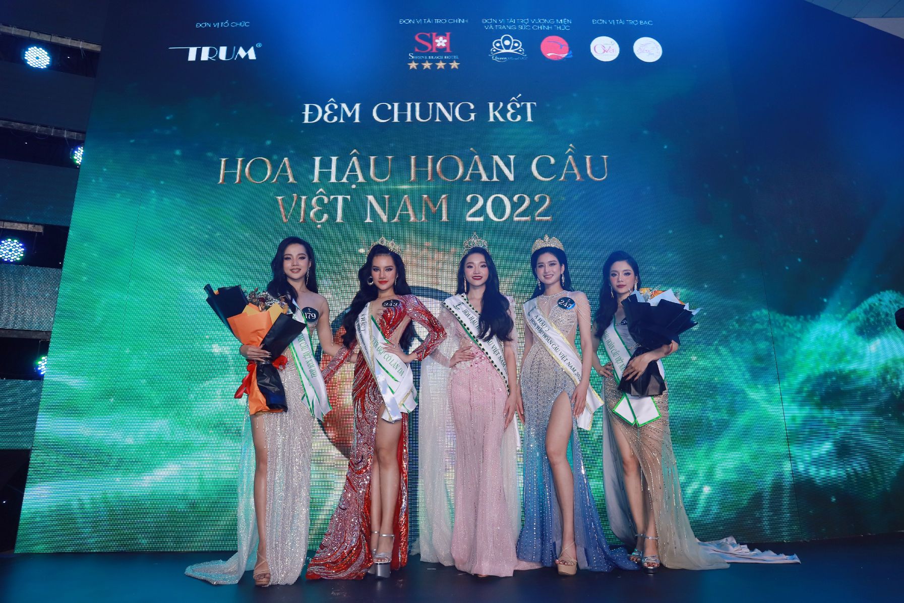 hoa hau hoan cau 2022 2 Người đẹp Đồng Nai Phạm Kim Ngân đăng quang Hoa hậu Hoàn cầu Việt Nam 2022
