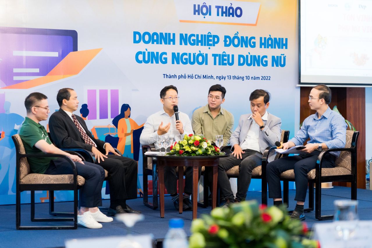 Ông Jinwoo đã có những chia sẻ về tầm quan trọng của khách hàng mà điển hình là khách hàng nữ đối với sự phát triển chiến lược và hoạt động vận hành của BAEMIN 3 CEO BAEMIN: Nữ giới là niềm cảm hứng cho chiến lược hoạt động của chúng tôi tại Việt Nam