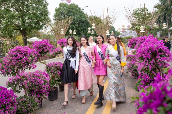 Làng hoa Mê Linh bất ngờ đón tiếp các hoa hậu Miss Tourism World 2022 5 Làng hoa Mê Linh bất ngờ đón tiếp các hoa hậu Miss Tourism World 2022 