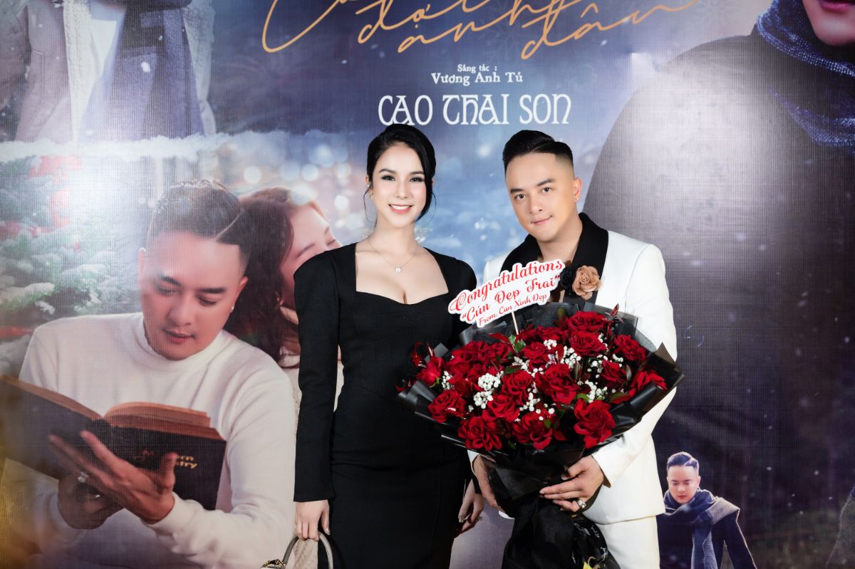 cao thái sơn 5 Cao Thái Sơn ra mắt MV mới tại biệt thự triệu USD, nhạc sĩ Nguyễn Văn Chung đến chúc mừng