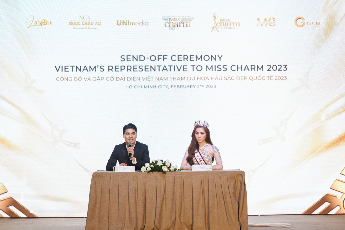 MISSCHARMVIETNAM SENDOFF 15 Thanh Thanh Huyền mang Bánh tráng đến Miss Charm 2023