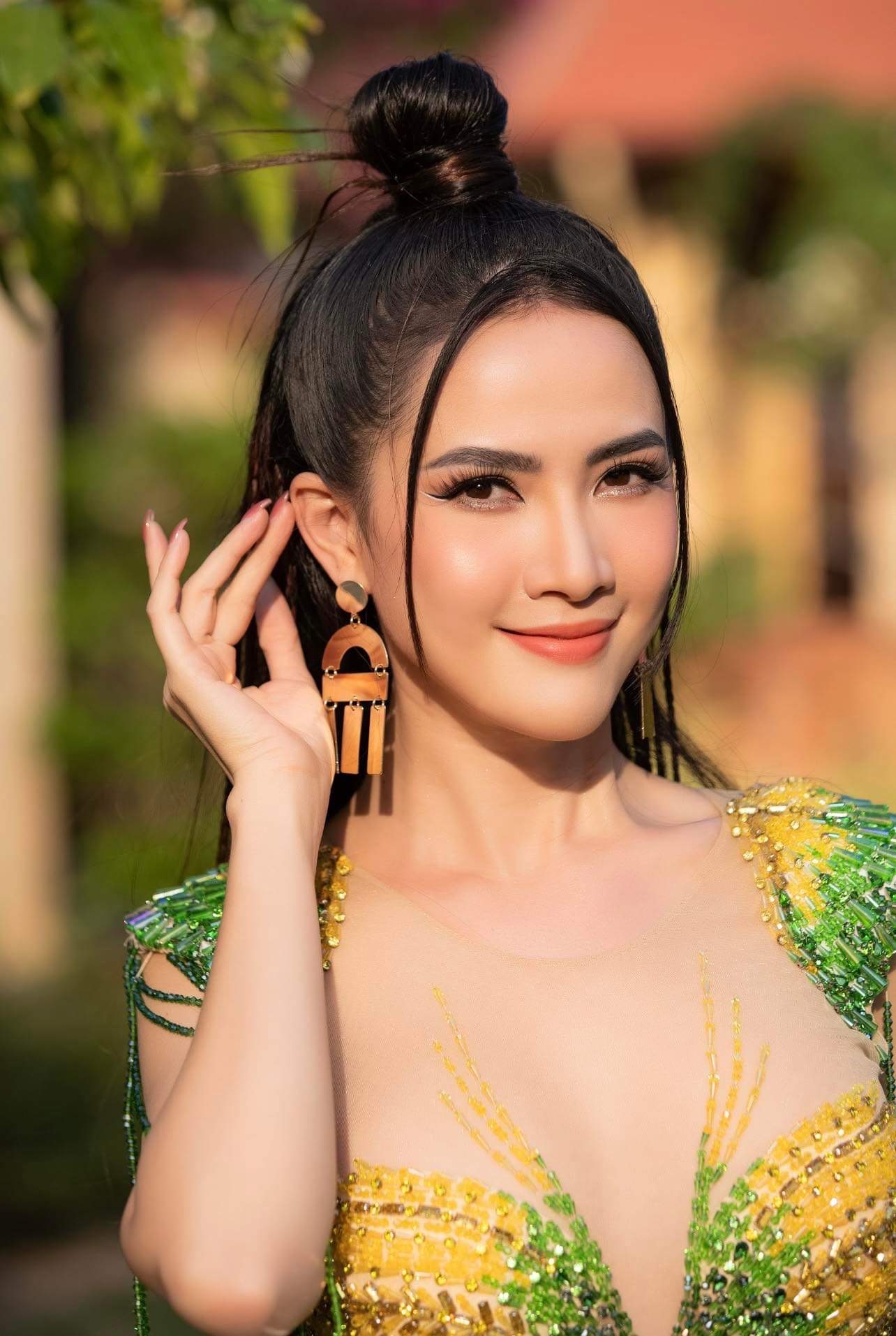  Hoa hậu Phan Thị Mơ: “Tôi còn rất yêu nghề