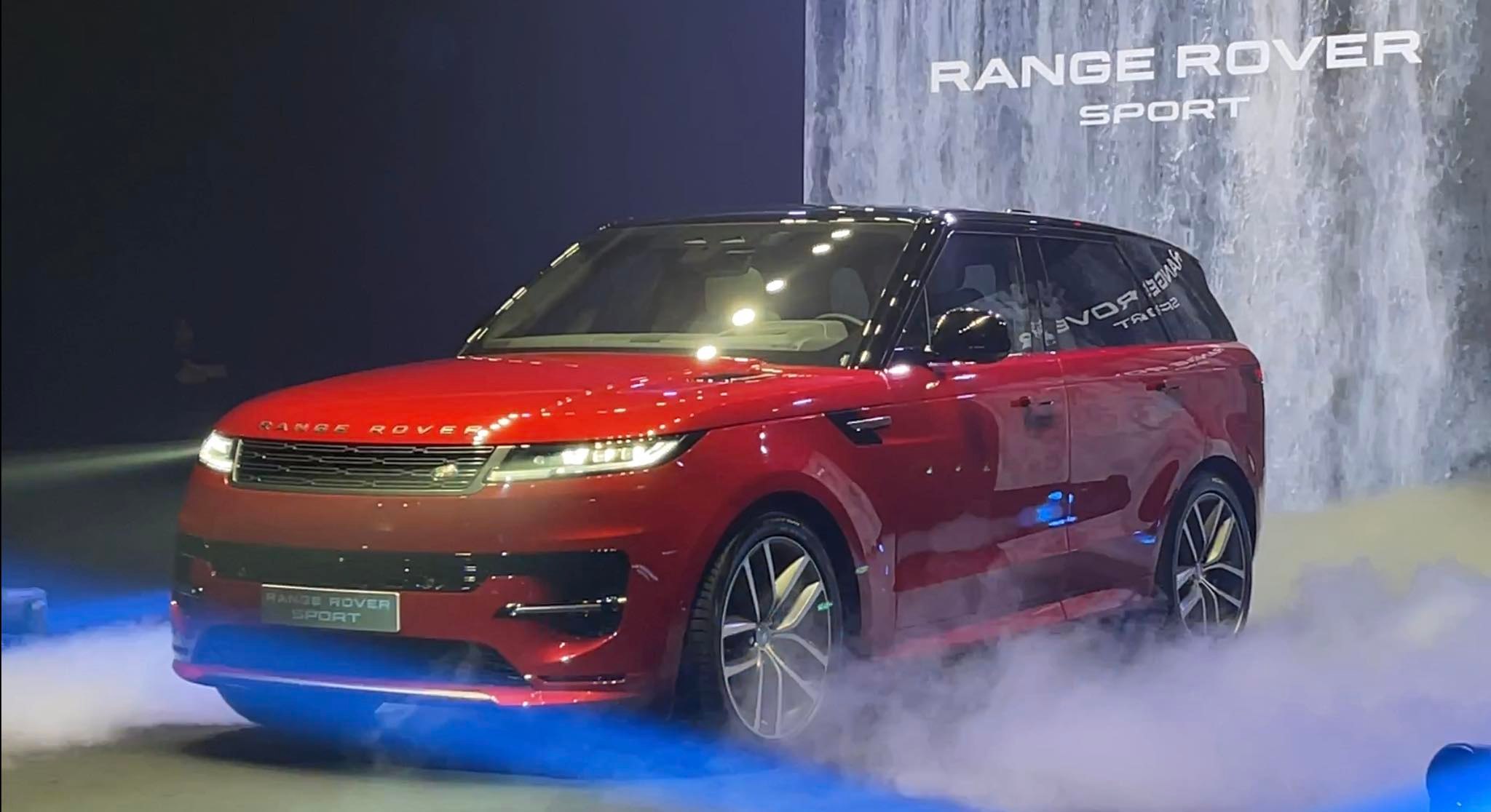 Land Rover Việt Nam Range Rover Sport ok 1 Land Rover Việt Nam chính thức ra mắt Range Rover Sport mới