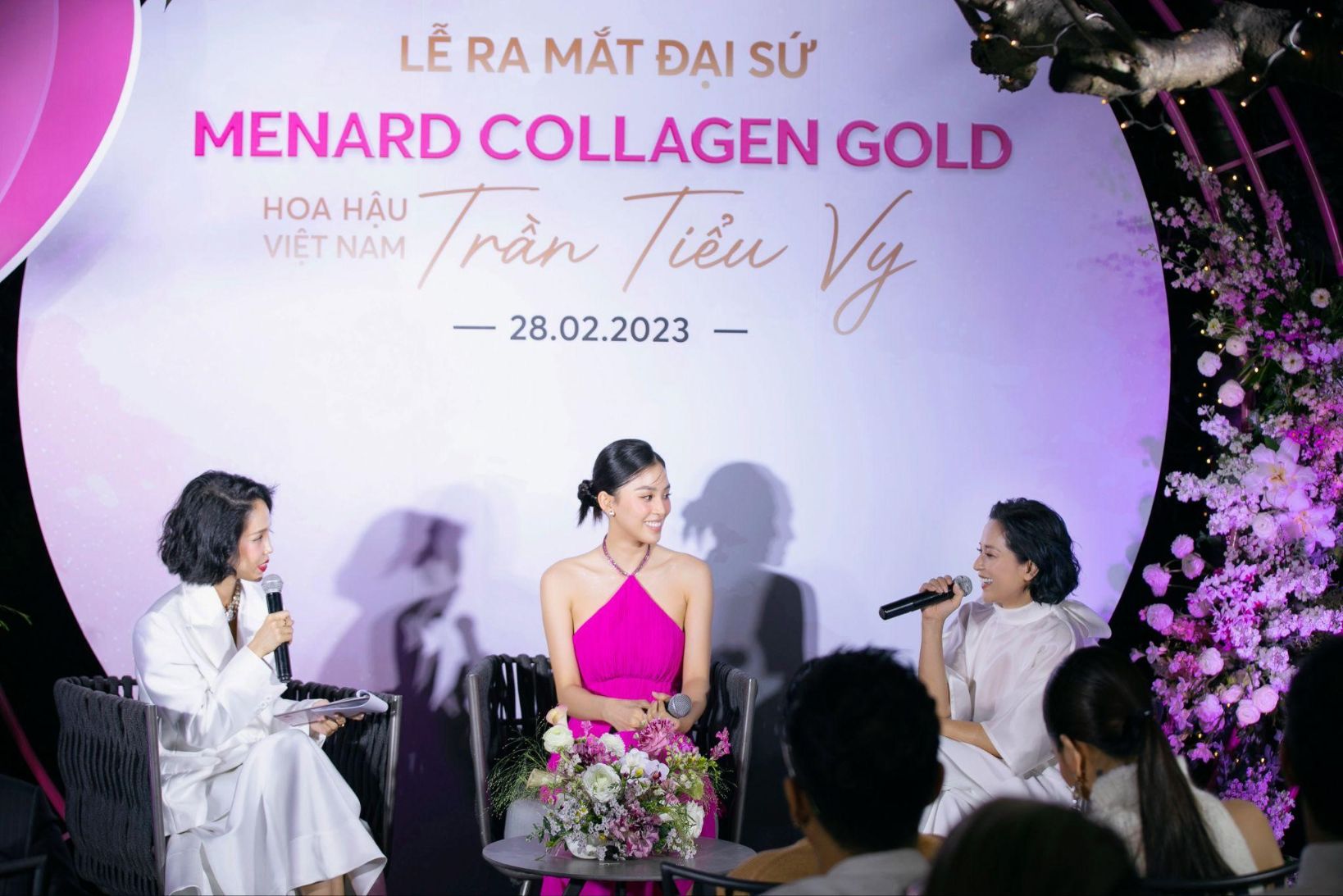Menard Collagen Gold 4 Hoa hậu Tiểu Vy   Đóa hồng đang độ xuân sắc nhất