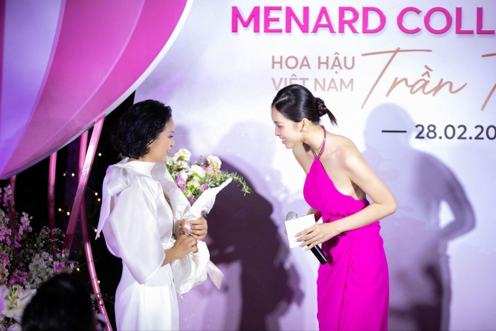 Menard Collagen Gold 6 Hoa hậu Tiểu Vy   Đóa hồng đang độ xuân sắc nhất