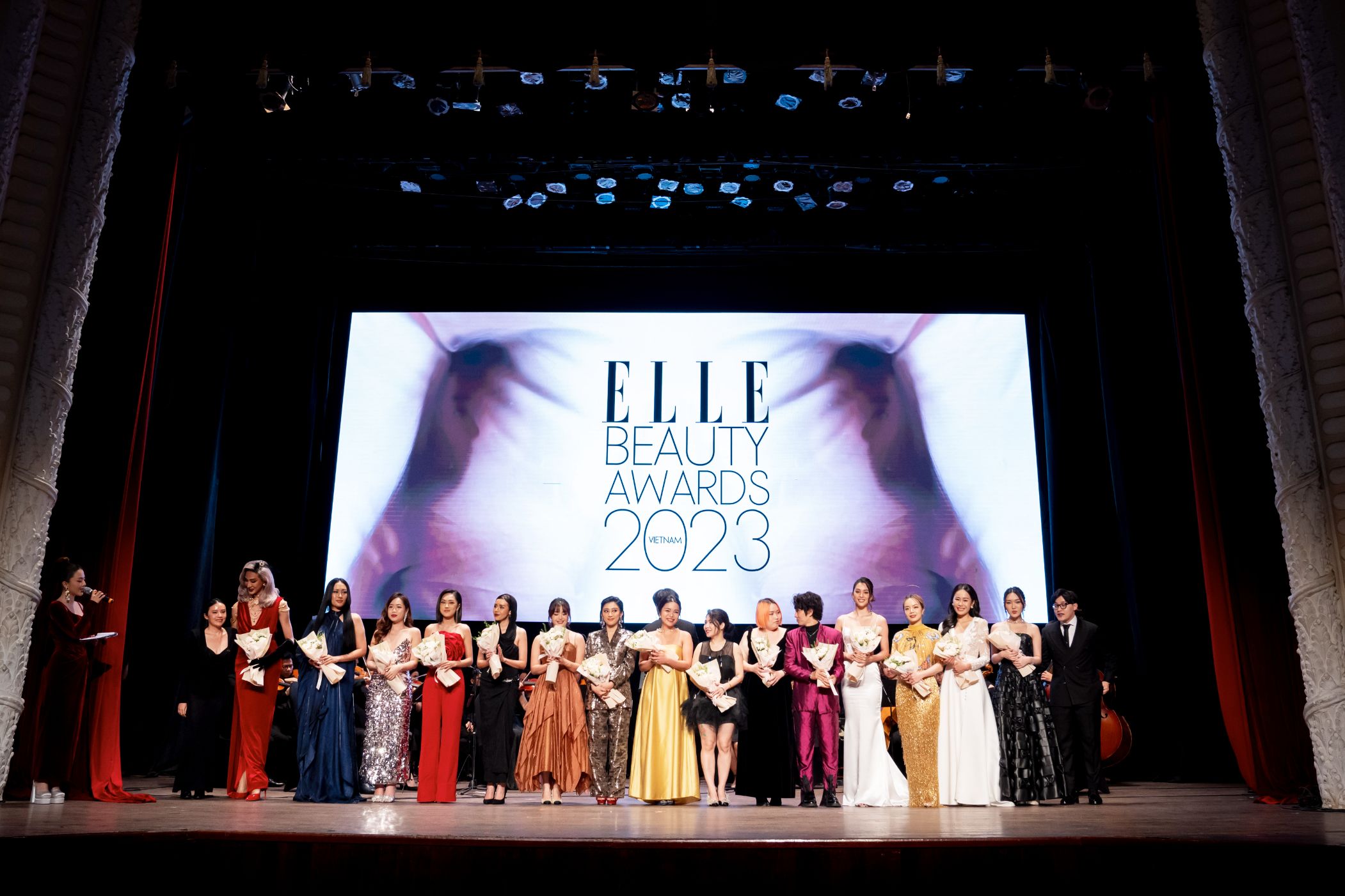 elle beauty awards 1 ELLE Beauty Awards 2023   Đêm vinh danh những ngôi sao ngành làm đẹp