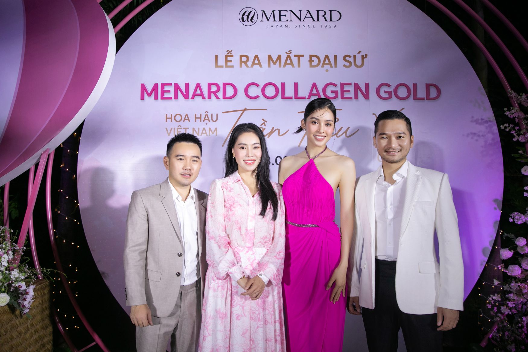 tiểu vy menard 2 Hoa hậu Tiểu Vy trở thành Đại sứ của sản phẩm cao cấp Menard Collagen Gold