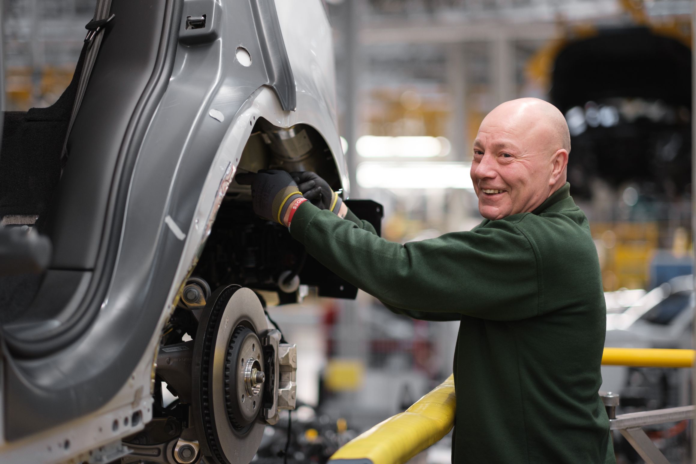 Jaguar Land Rover 3 Jaguar Land Rover đầu tư 15 tỷ bảng Anh, tăng tốc cho tương lai điện hóa hiện đại