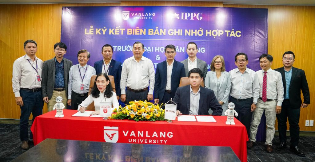 IPPG và Trường Đại Học Văn Lang 3 IPPG hợp tác cùng Trường Đại học Văn Lang phát triển chương trình giáo dục AI Robotics