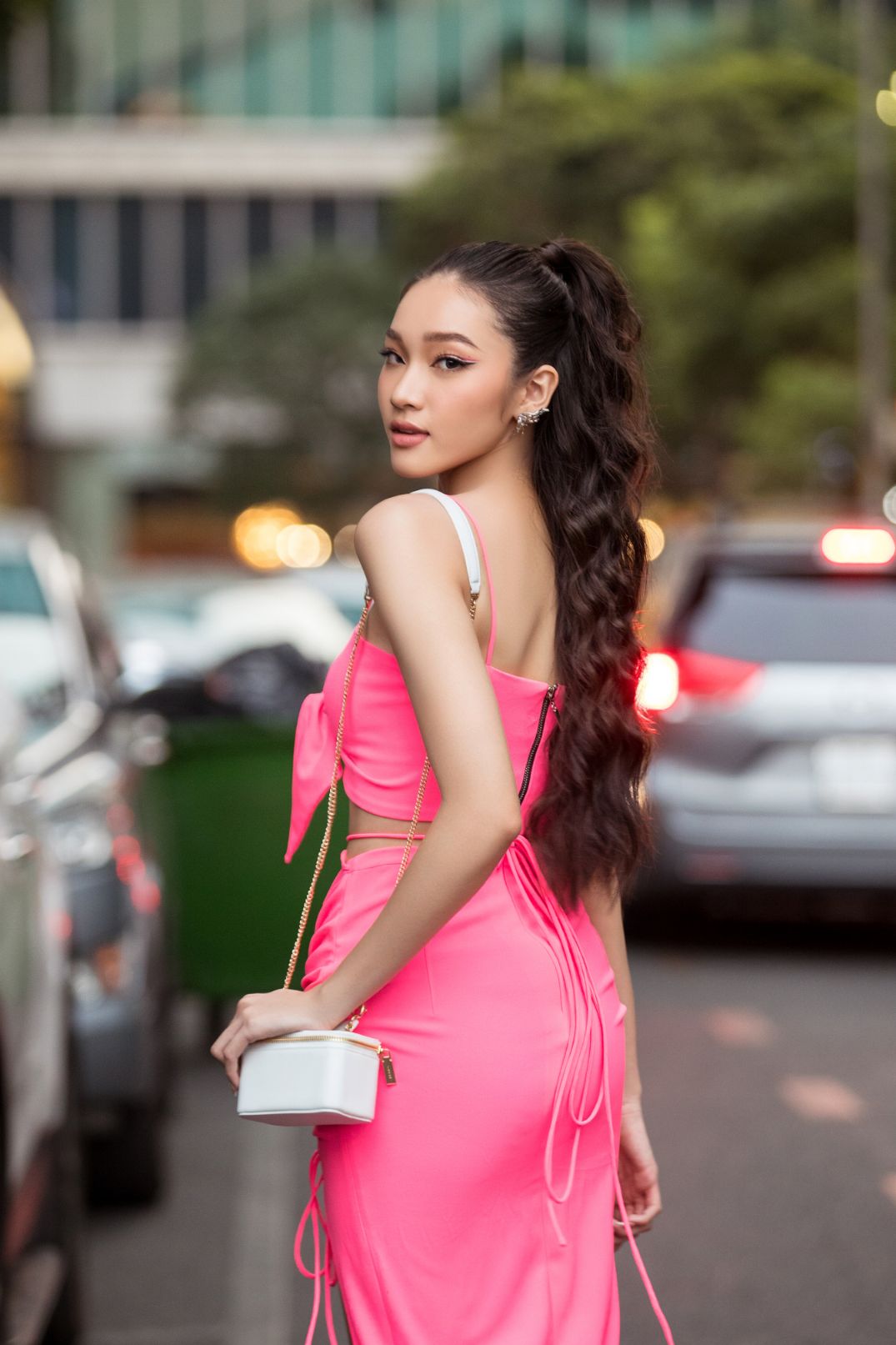 ảnh street style 5 Hoa hậu Phạm Kim Ngân chất lừ với bộ ảnh street style cá tính