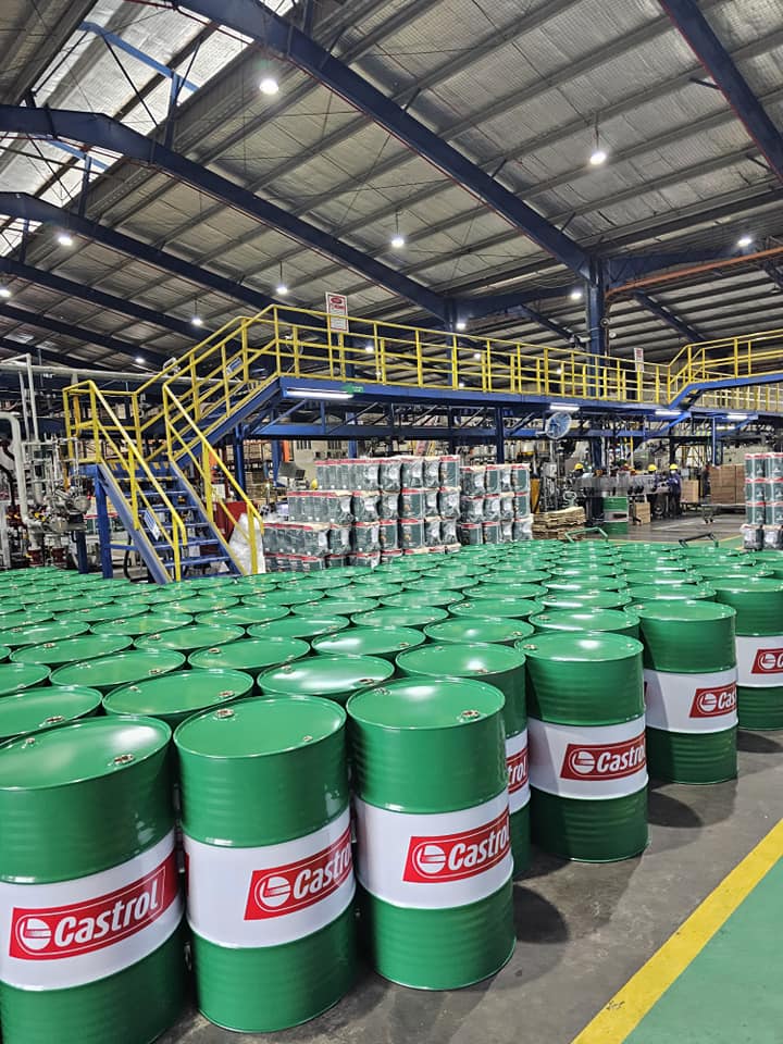 356659741 10220310437266124 7421378692114282723 n Đông Dương Tân ký kết Castrol BP Petco, phân phối trên 7 tỉnh thành