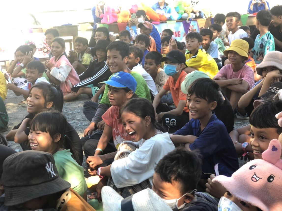 phien cho vung cao 2 Quỹ Thục Uyên Foundation tổ chức Phiên chợ xanh trẻ thơ vùng cao cho 150 trẻ em Phú Yên
