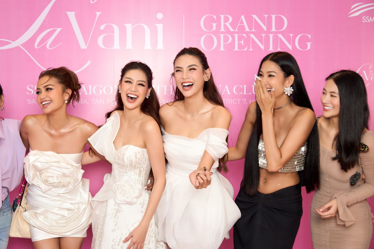 Tham do Lavani Grand Opening204 Hoa hậu Khánh Vân ra mắt thương hiệu thời trang riêng