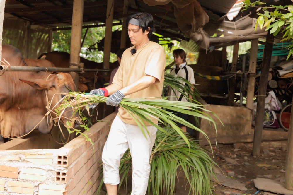 Đệ Nhất Mưu Sinh 2 1 Chợ Long Hoa náo loạn vì màn mua bán cực hài của Duy Khánh   Huy Khánh