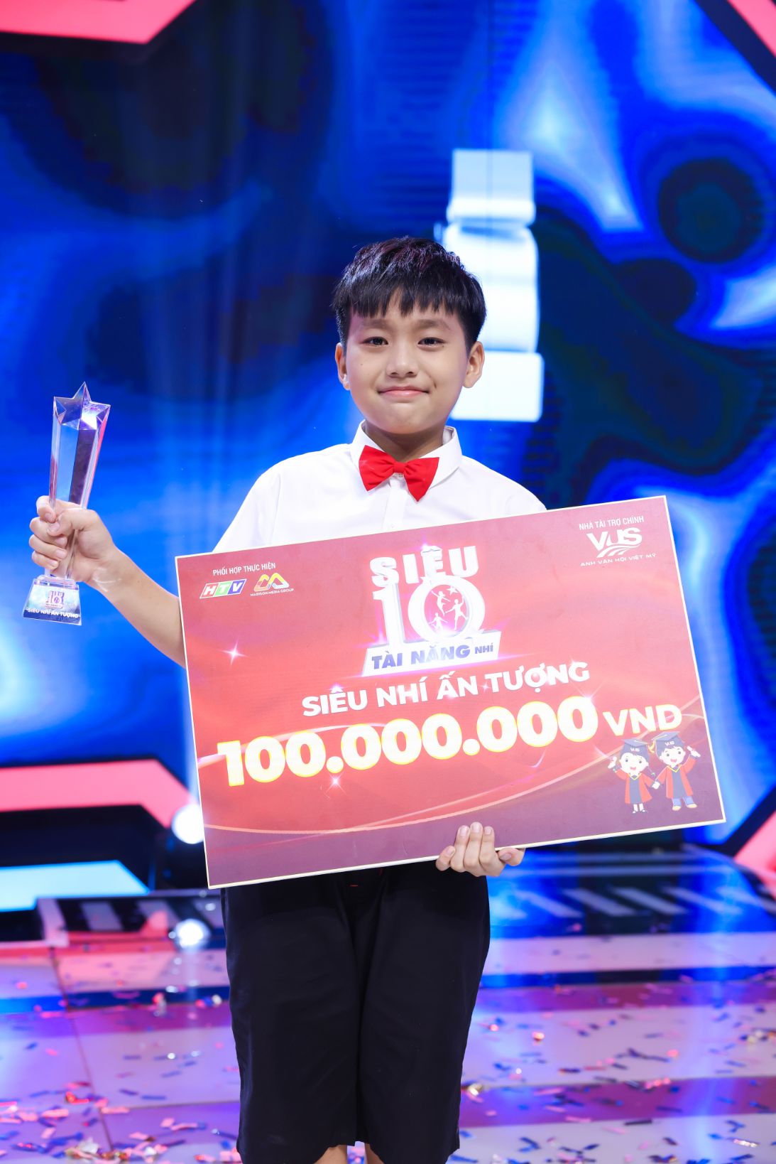 Bé Đăng Khôi giành giải Siêu nhí ấn tượng nhất mùa 4 Đăng Khôi giành quán quân Siêu Tài Năng Nhí mùa 4