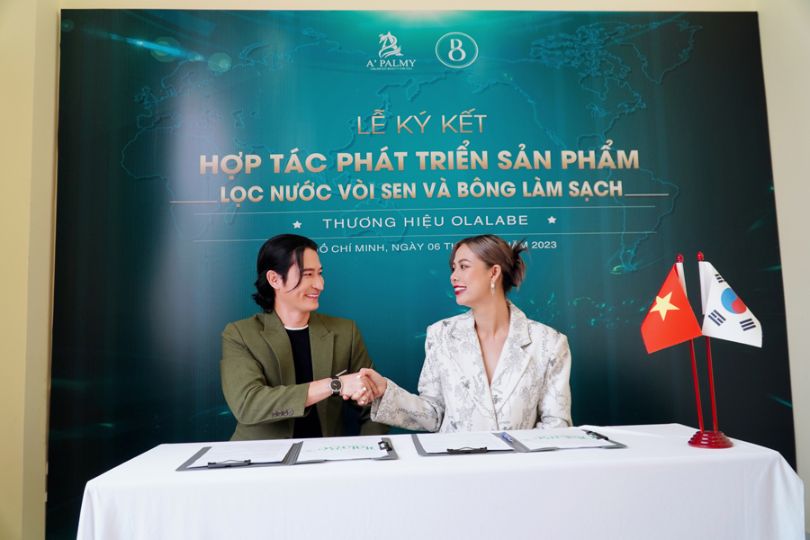 Le ky ket thuong hieu olalabe 23 Người đẹp xứ Dừa Mỹ Hạnh mời Huy Khánh làm đại sứ thương hiệu mỹ phẩm Hàn