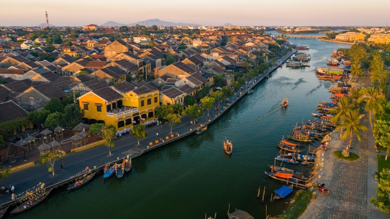 hoi an Cẩm nang du lịch nổi tiếng thế giới đề xuất 10 điểm đến hàng đầu ở Việt Nam