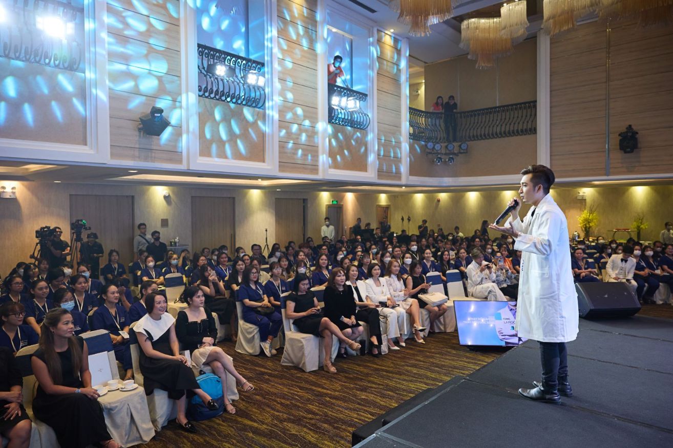 3000 bác sĩ da liễu và dược sĩ 1 3000 bác sĩ da liễu và dược sĩ tham dự ngày hội L’Oreal Derma Vietnam 2023