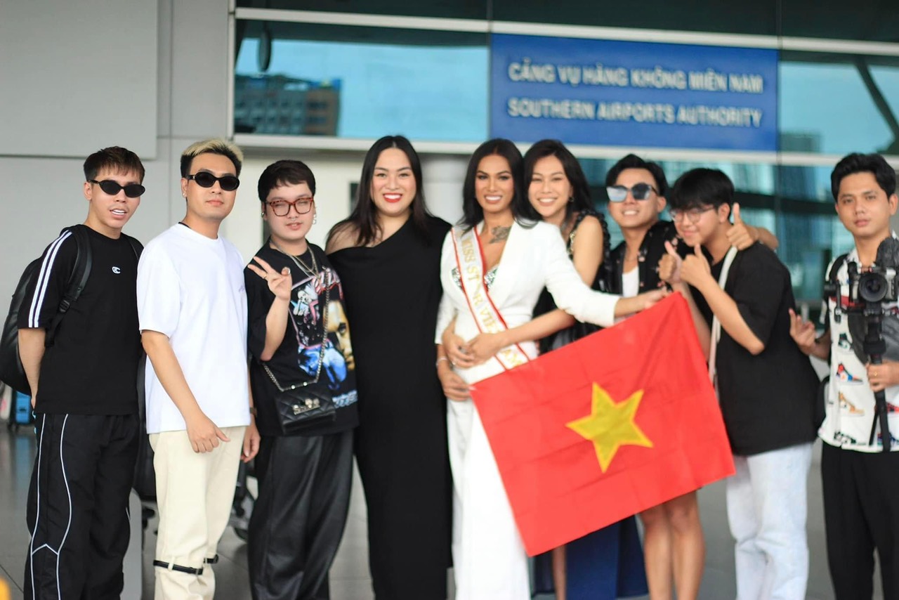 Kim Kim 1 Kim Kim lên đường tham dự Miss Star International