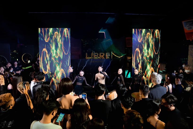 Lona Performance YSL Beauty ra mắt LIBRE L’Absolu Platine   phiên bản nước hoa giới hạn đầy cuốn hút