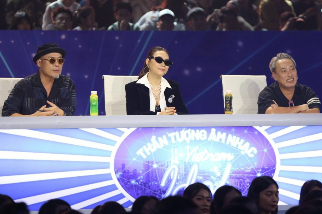 PiaLinh trong đêm liveshow 4 Vietnam Idol 2023 3 Mỹ Tâm bị nhạc sĩ Huy Tuấn ‘bắt bẻ’ trên ghế giám khảo