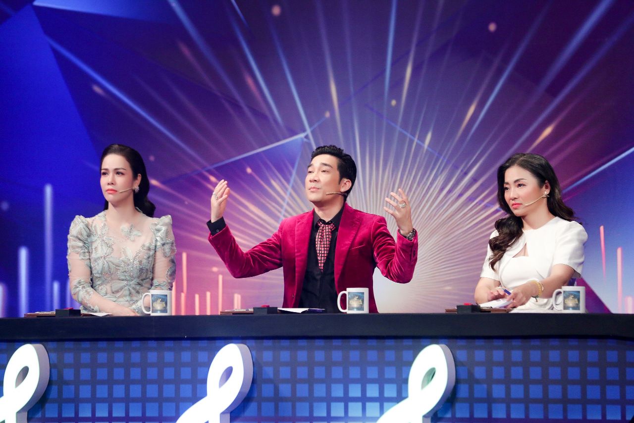 Quang Hà Nhật Kim Anh ngồi “ghế nóng” show âm nhạc Đấu Trường toàn năng 2 Quang Hà, Nhật Kim Anh ngồi “ghế nóng” show âm nhạc Đấu trường toàn năng