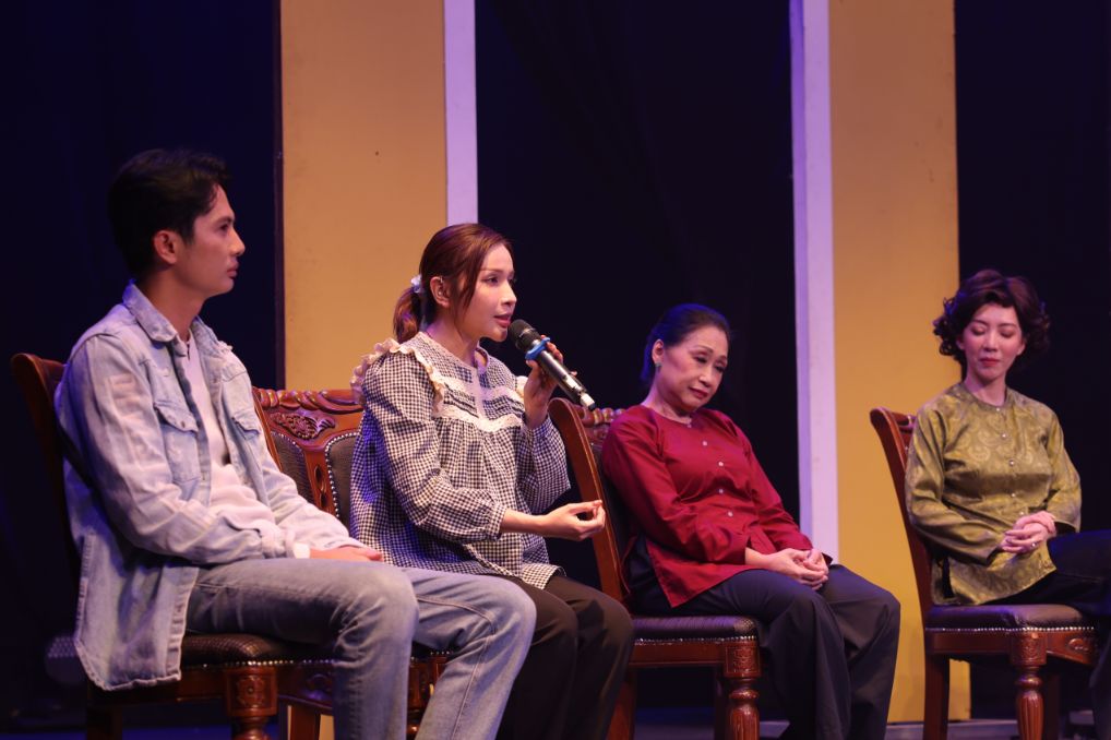 Sân khấu thế giới trẻ tâm ma. 5 Thu Trang   Tiến Luật tái xuất sân khấu kịch nói với Tâm Ma