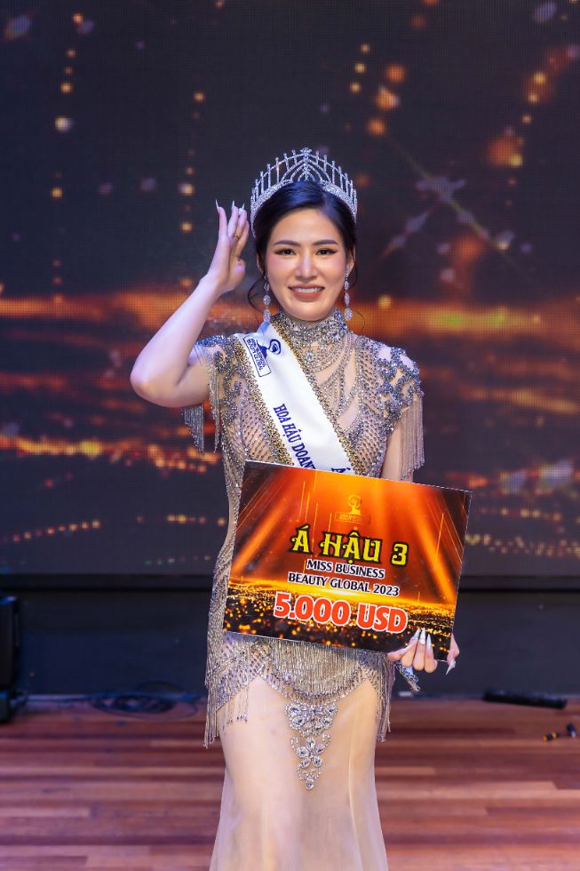 Tina Choon 4 Tina Choon đạt giải Á hậu 3 Hoa hậu Doanh Nhân Sắc Đẹp Toàn Cầu 2023