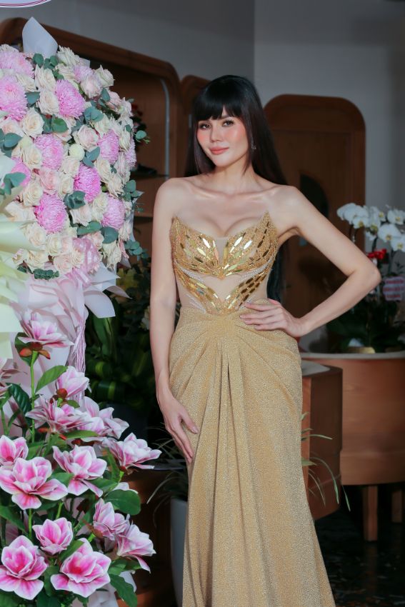 hoa hau kim nguyen 3 Hoa hậu Kim Nguyên khoe vòng một nóng bỏng, nổi bần bật giữa sự kiện