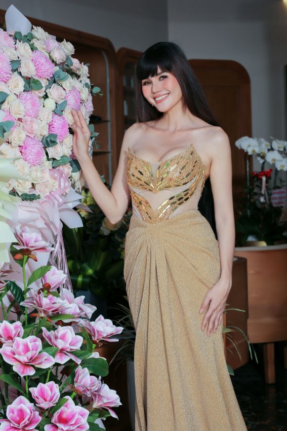 hoa hau kim nguyen 4 Hoa hậu Kim Nguyên khoe vòng một nóng bỏng, nổi bần bật giữa sự kiện