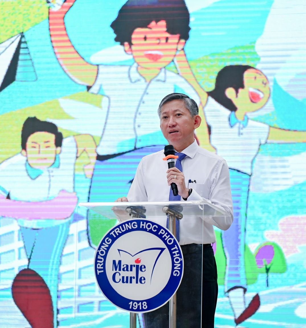 Ông Dương Trí Dũng phát biểu tại buổi lễ phát động hội thi Sở GD&ĐT TPHCM cùng KIRIN Việt Nam lan tỏa mô hình trường học hạnh phúc