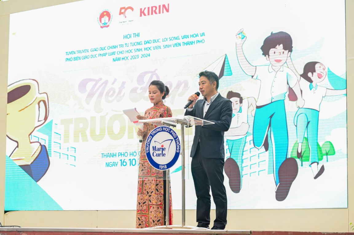 Ông Wada Kenichiro đại diện KIRIN Việt Nam phát biểu Sở GD&ĐT TPHCM cùng KIRIN Việt Nam lan tỏa mô hình trường học hạnh phúc